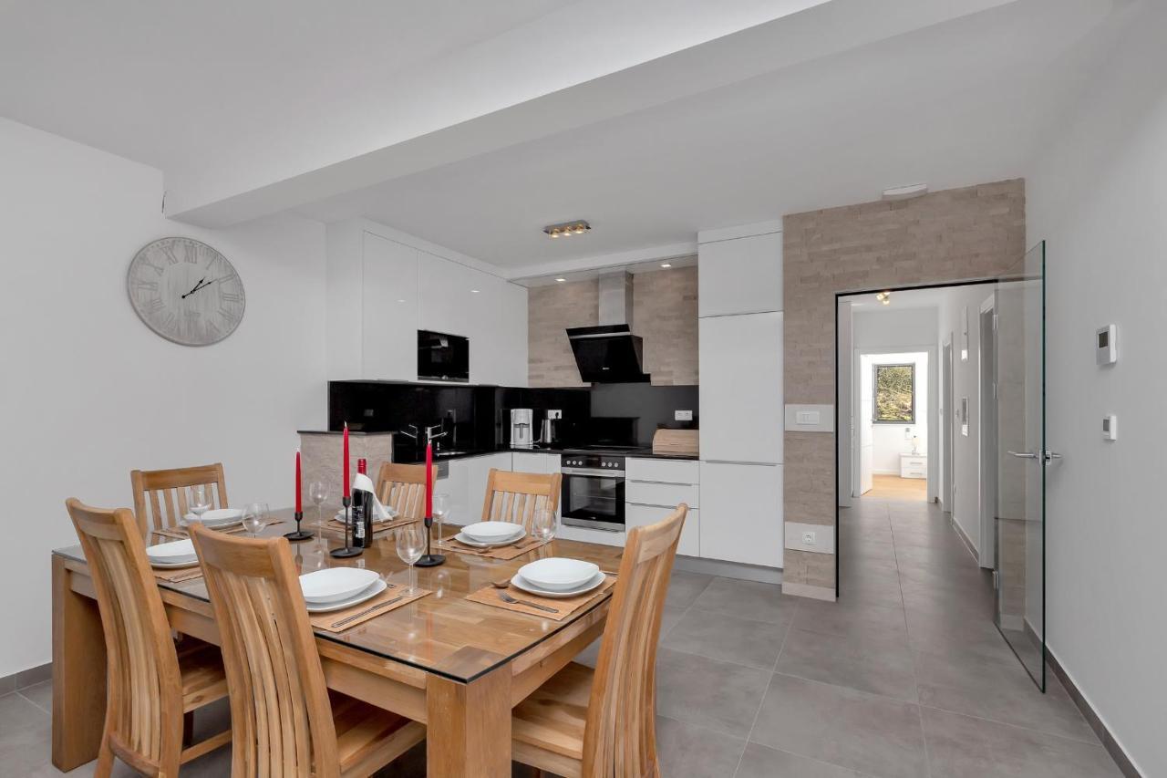 Luxury Apartment Sidro With Free Beach Parking Makarská Exteriér fotografie